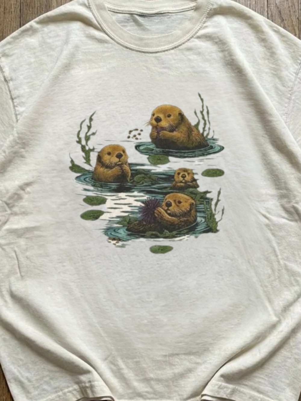 Otter Family Graphic Tee in Cream and Unbranded White Shirt Oversized Size L